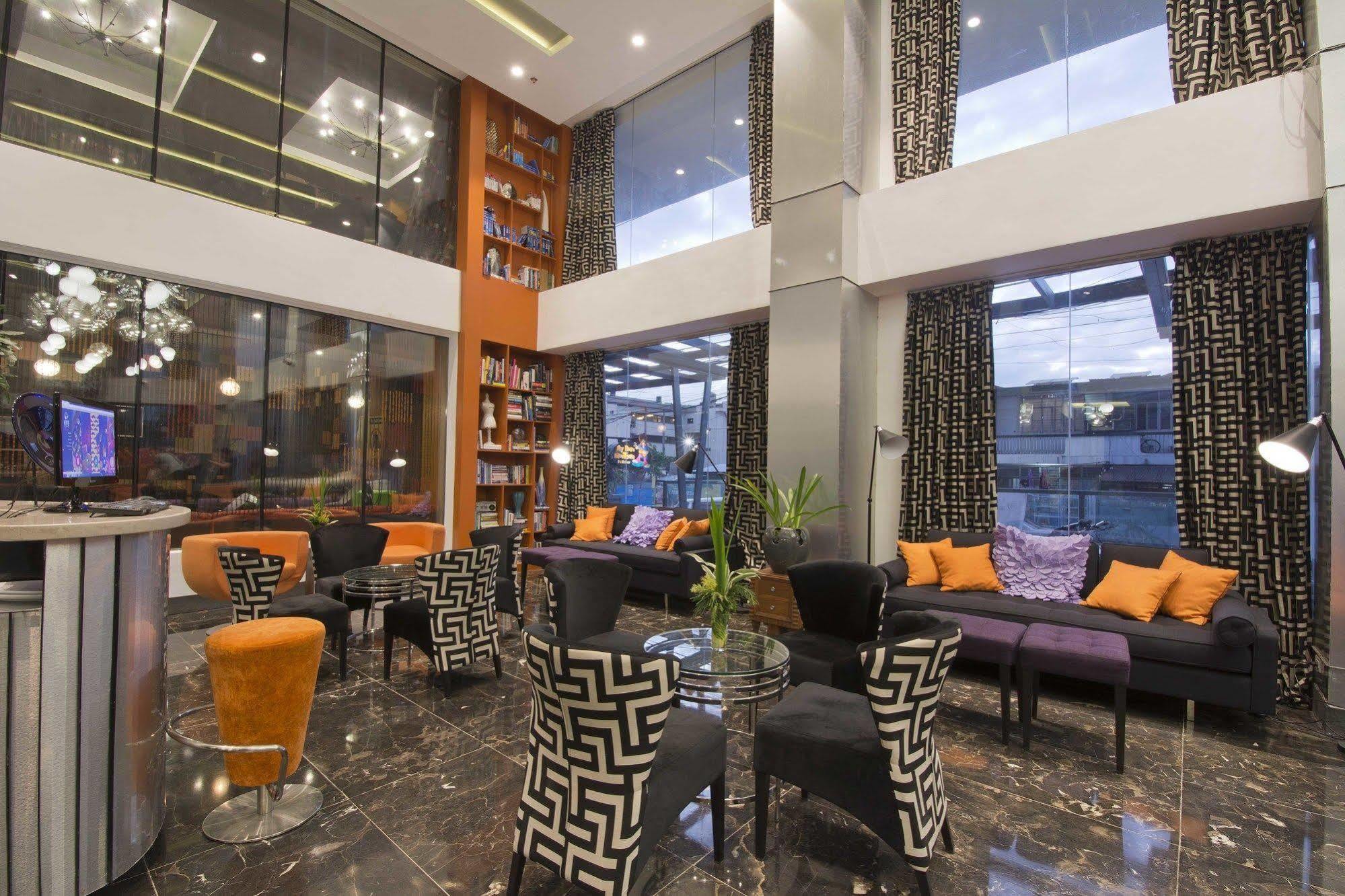 Hive Hotel Quezon City Kültér fotó