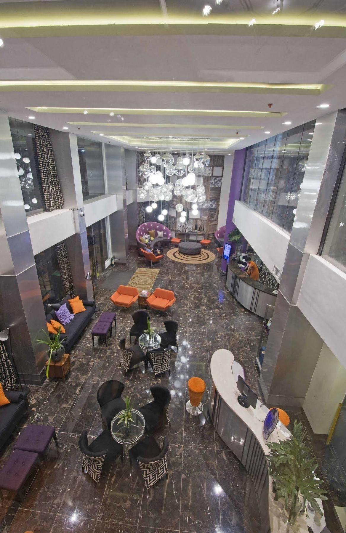 Hive Hotel Quezon City Kültér fotó